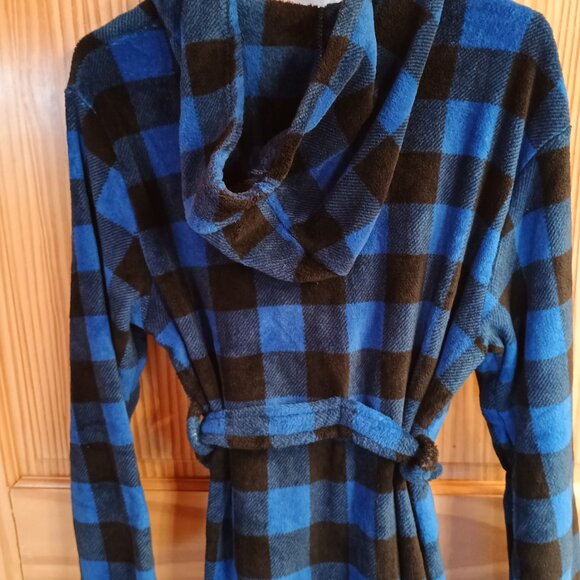 Prince of Sleep Hooded Fleece Bath Robe With Tie Waist - Picture 3 of 3